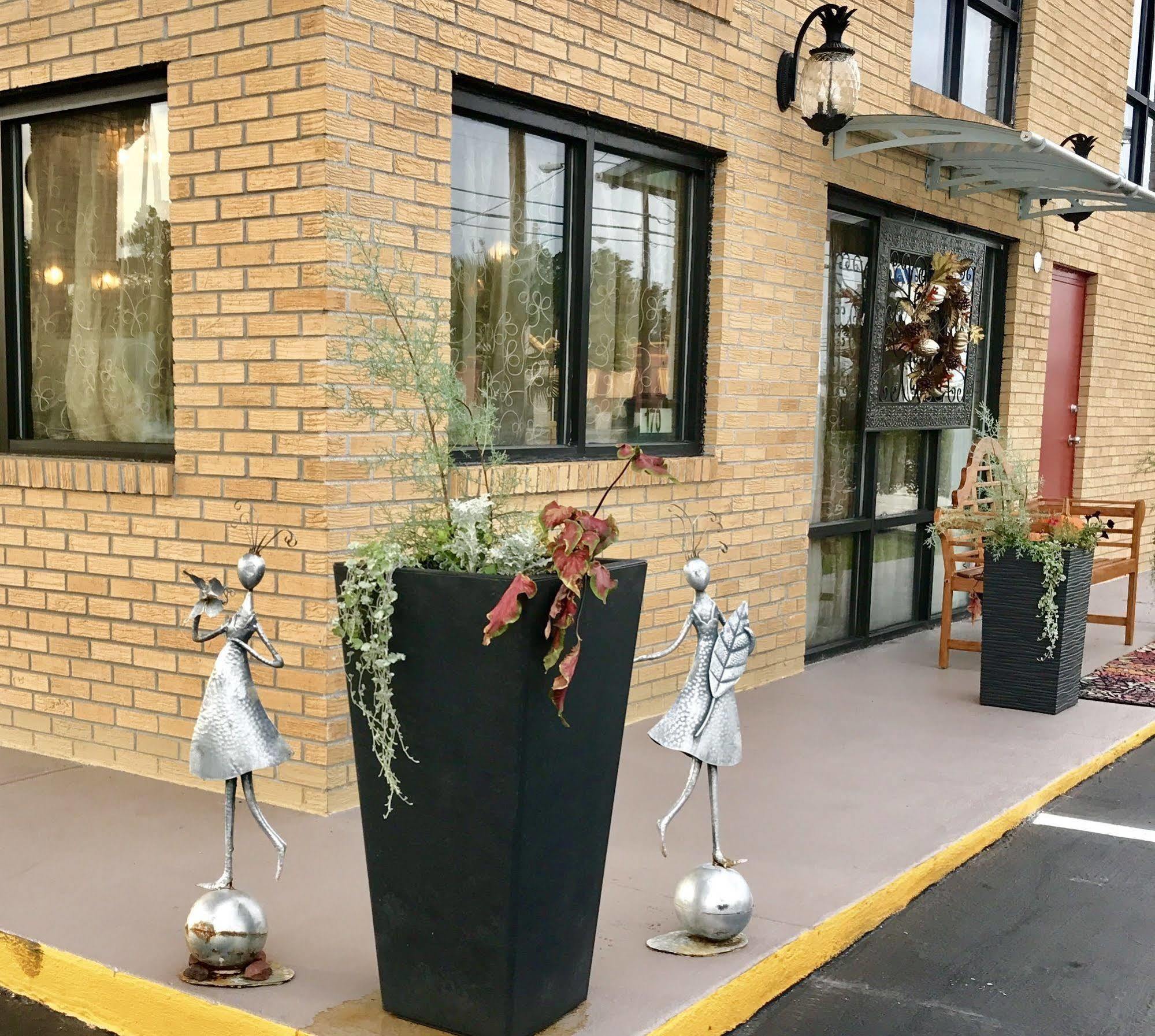 湖城戴斯酒店 莱克城 外观 照片