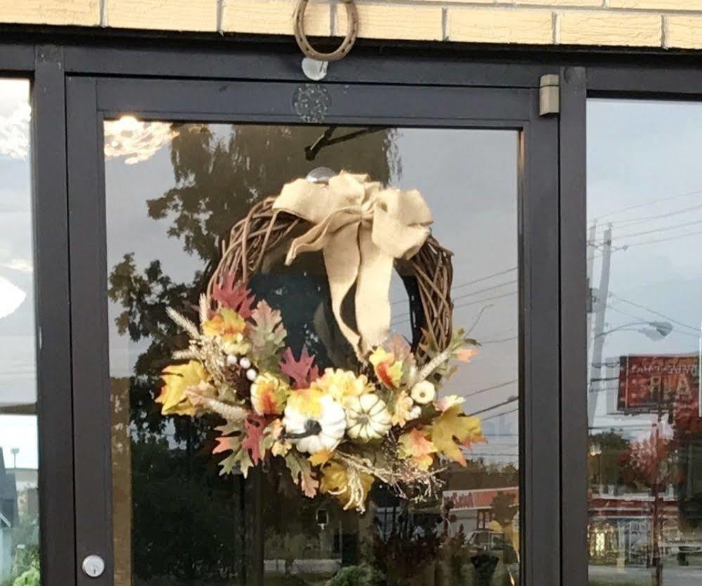 湖城戴斯酒店 莱克城 外观 照片